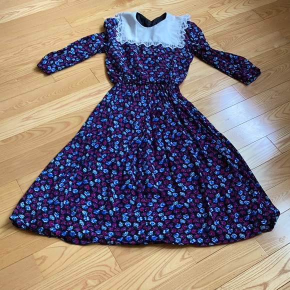 Vintage J.S.J. Flower Dress - Picture 2 of 16